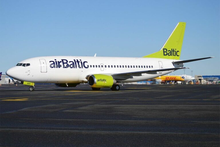 AirBaltic Fleet Boeing 737-300 Details And Pictures