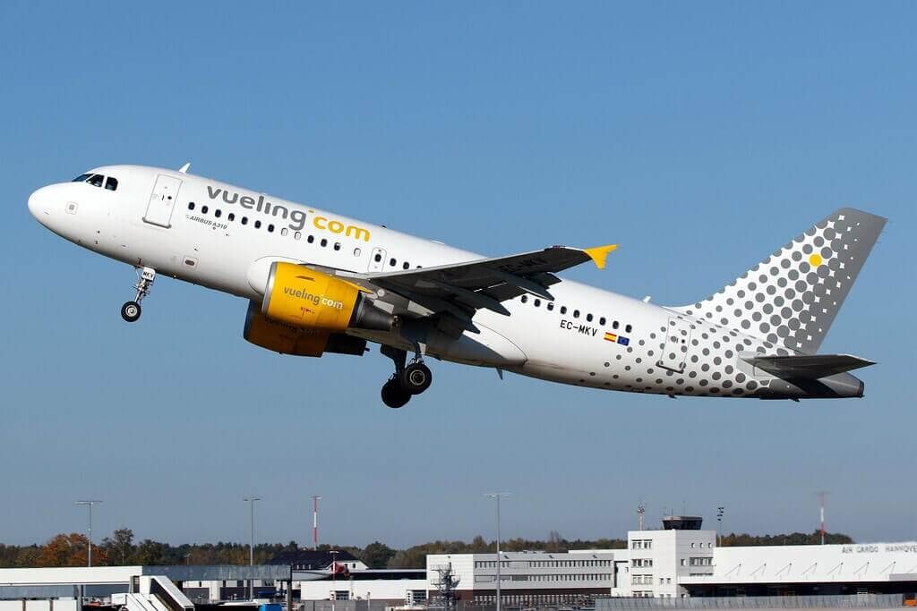 Vueling Airlines Airbus A319 112 EC MKV at Hannover Airport