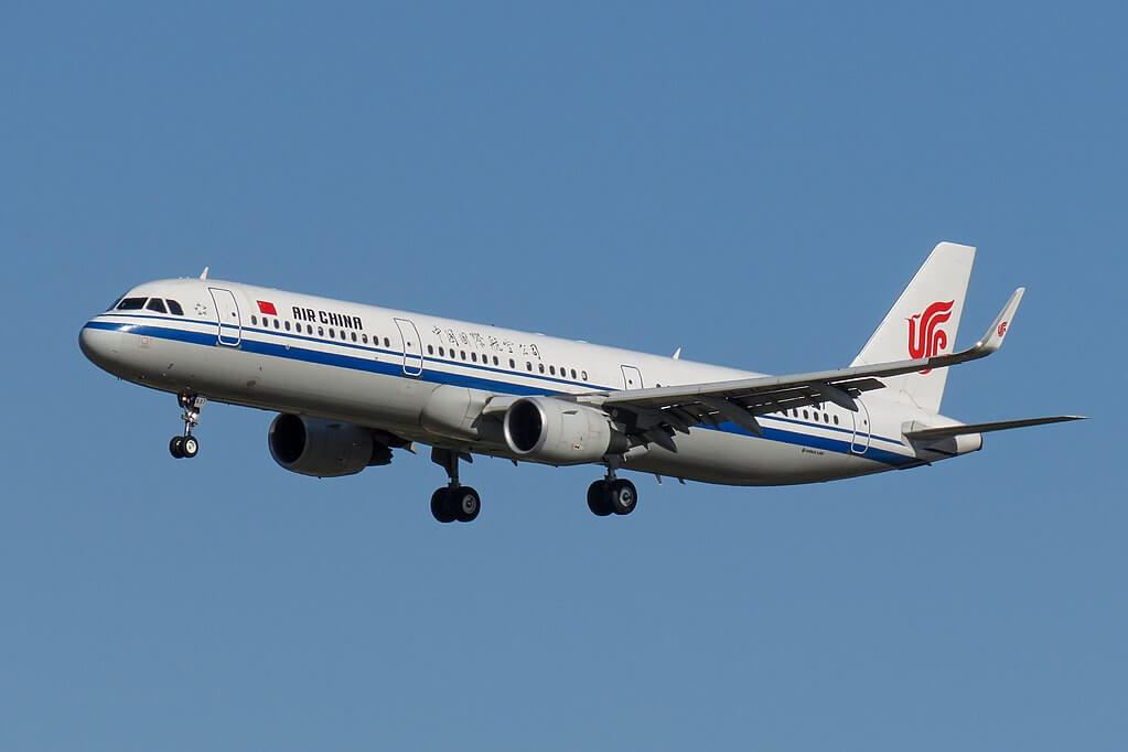 B 1637 Airbus A321 213WL Air China at Beijing Capital International Airport