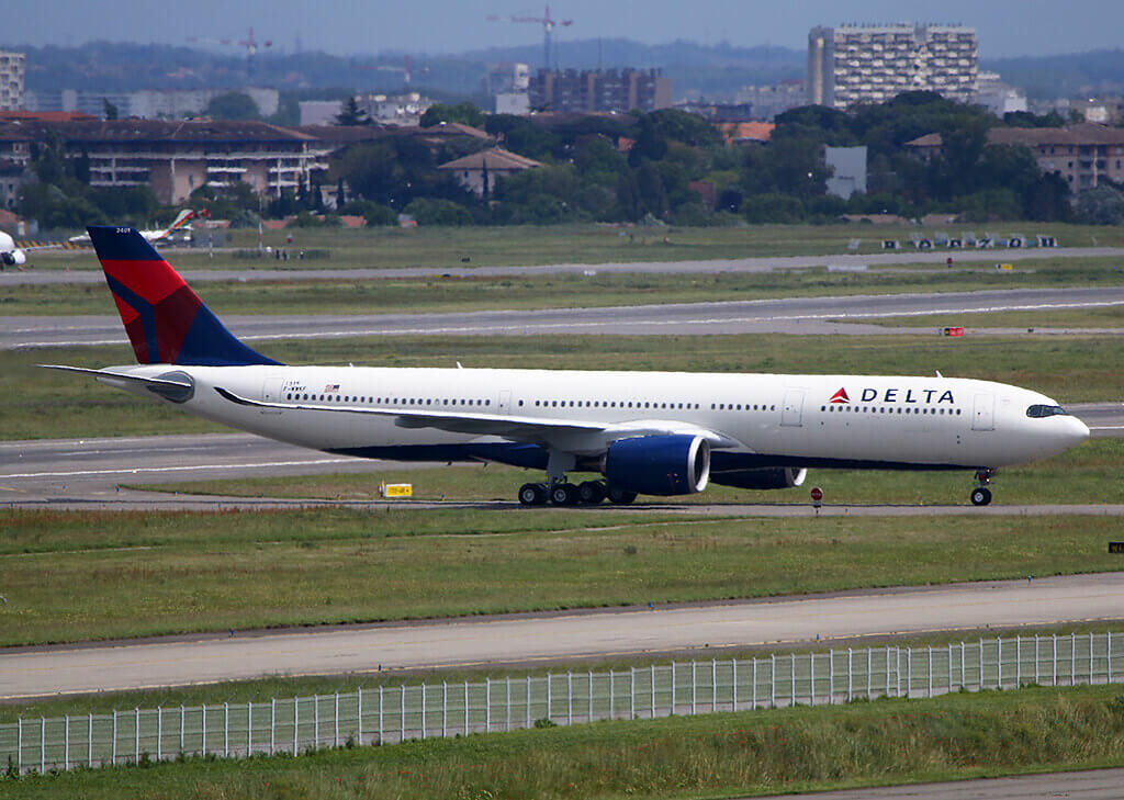 Delta Air Lines N403DX Airbus A330 941neo at Toulouse Blagnac