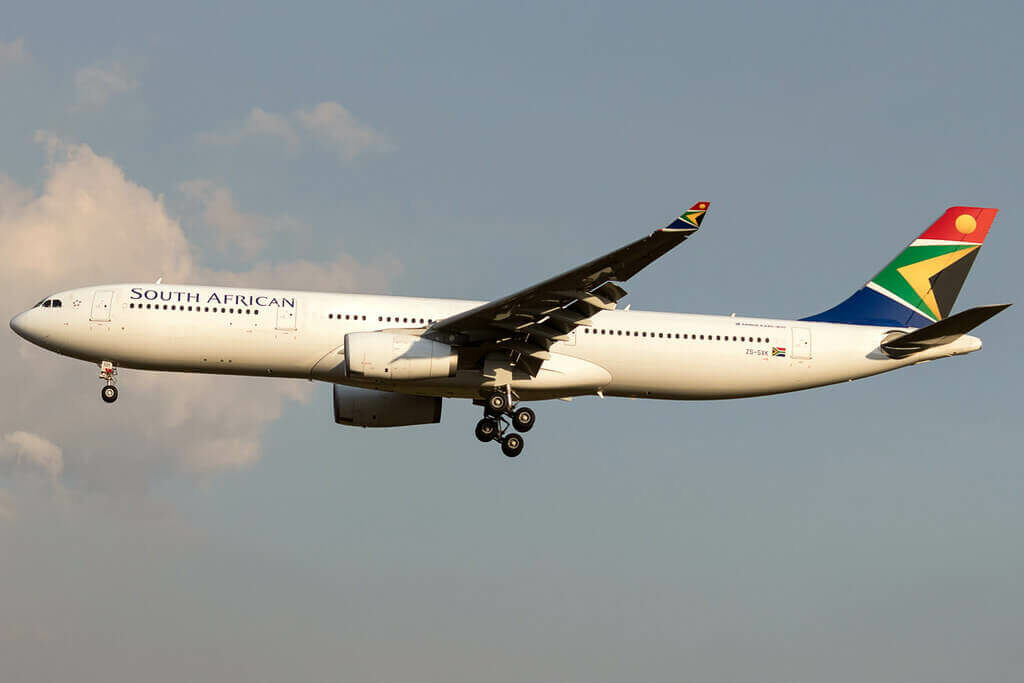 SAA South African Airways ZS SXK Airbus A330 343 at Sao Paulo International Airport