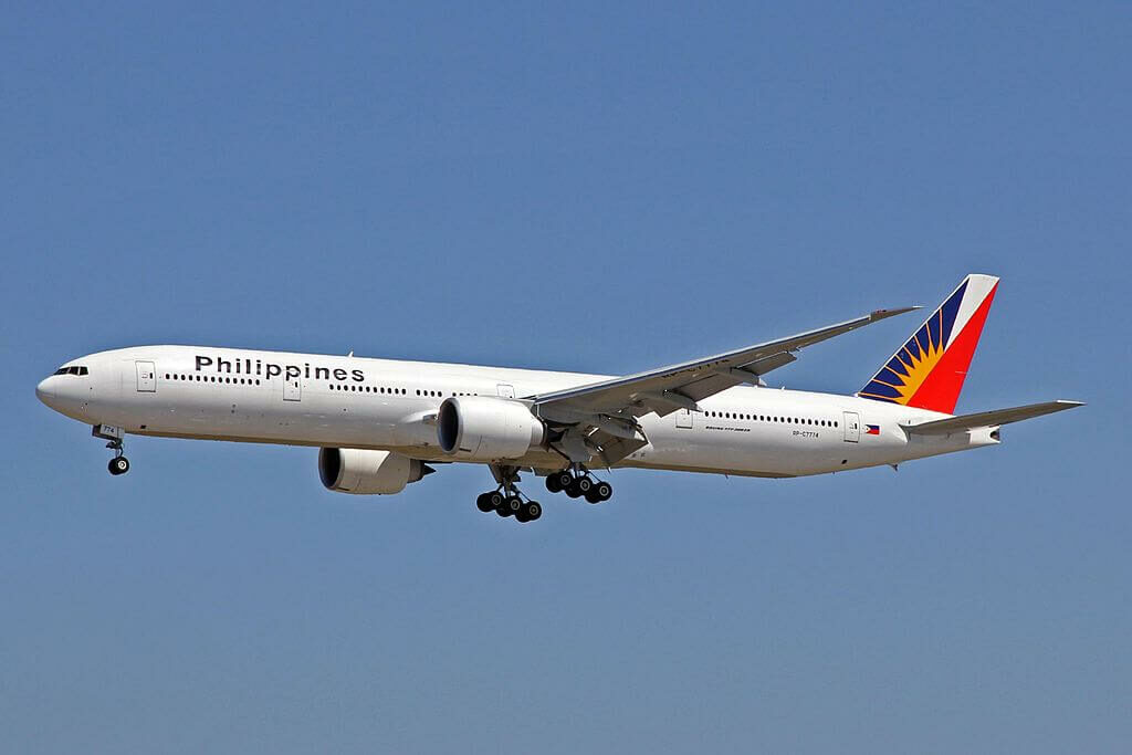 PAL Philippine Airlines RP C7774 Boeing 777 3F6ER at Vancouver Airport