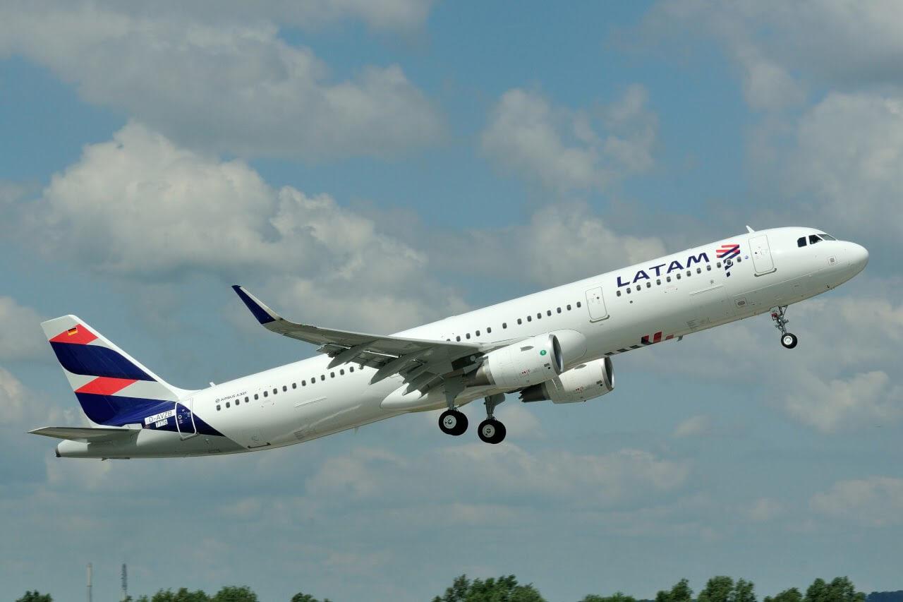 LATAM Fleet Airbus A321-200 Details And Pictures