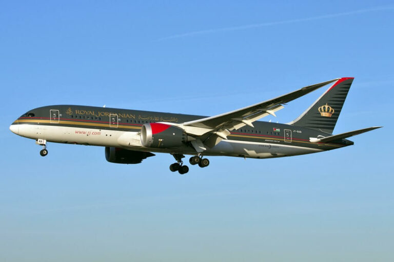 Royal Jordanian Fleet Boeing 787-8 Dreamliner Details and Pictures