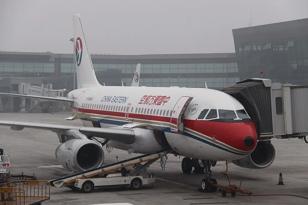 Airbus A319 133 B 6446 China Eastern Airlines at Xian Xianyang International Airport