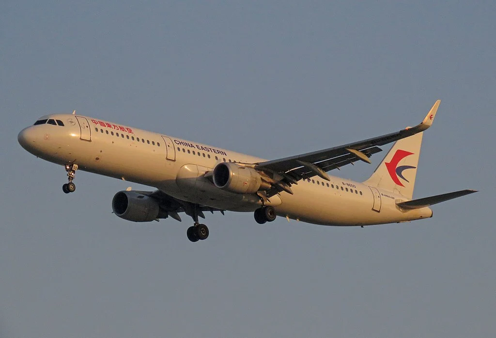 China Eastern Airlines B 8650 Airbus A321 211 at Beijing Capital International Airport