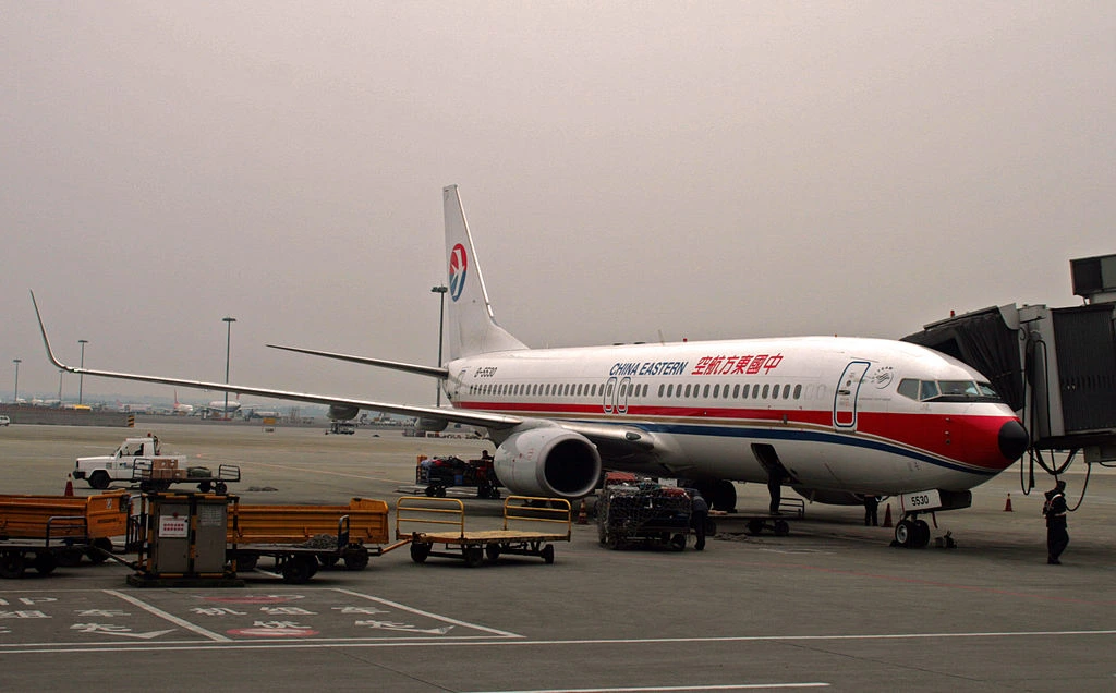 China Eastern Airlines Boeing 737 800 B 5530 at Chengdu Shuangliu International Airport