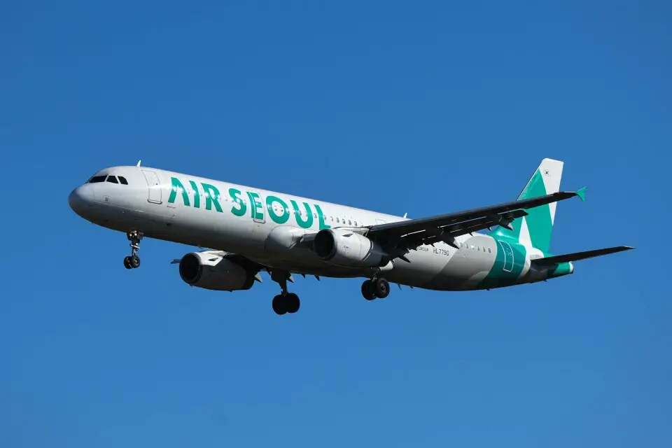 Air Seoul Airbus A321 200 HL7790