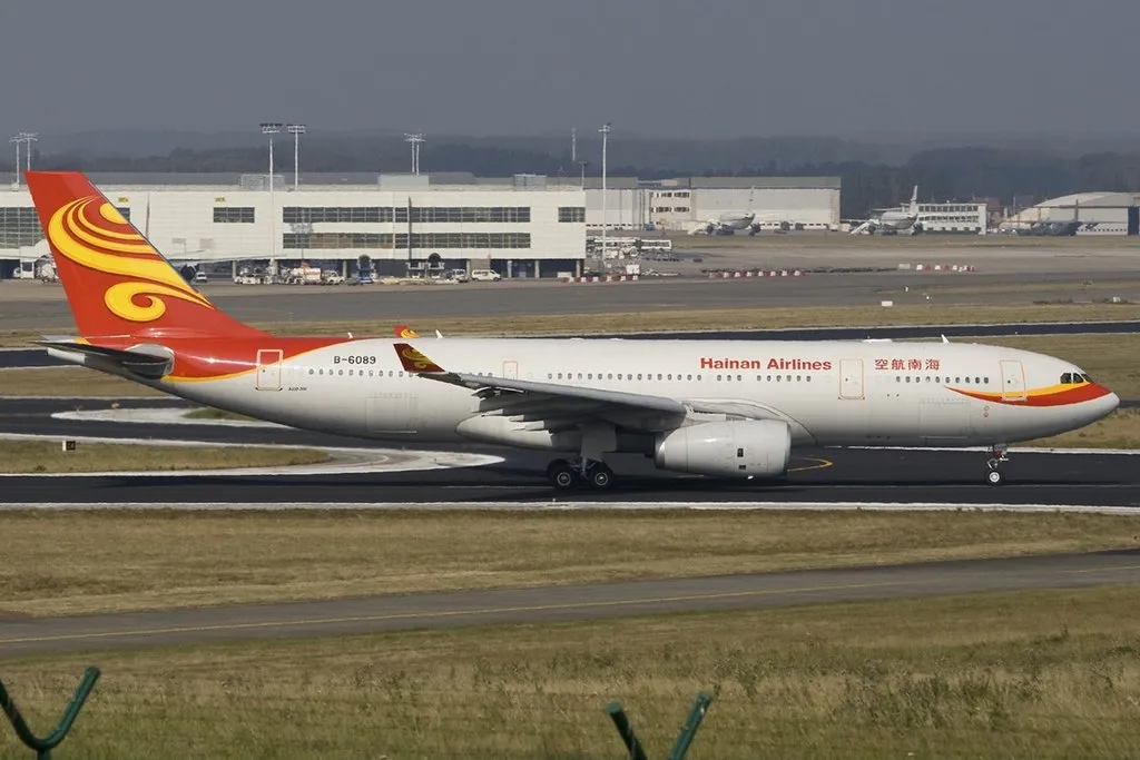 Airbus A330 243 Hainan Airlines Fleet B 6089 at Brussels Airport