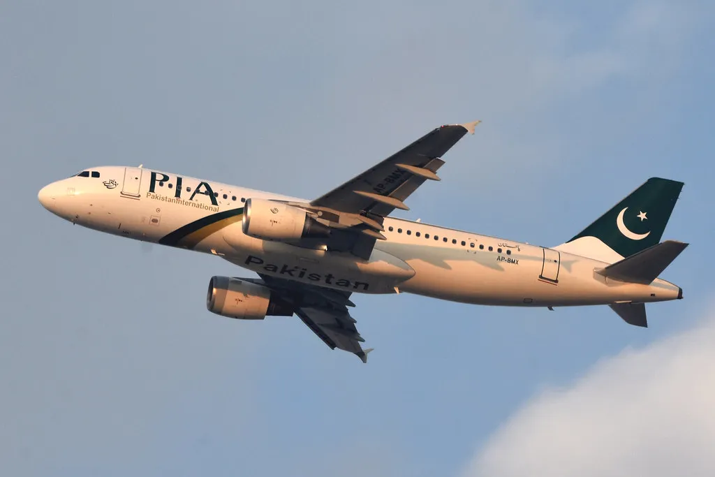 PIA Pakistan International Airlines Fleet Airbus A320 200 AP BMX