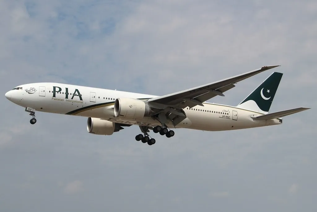 Pakistan International Airlines PIA AP BGZ Boeing 777 240LR at YYZ Toronto